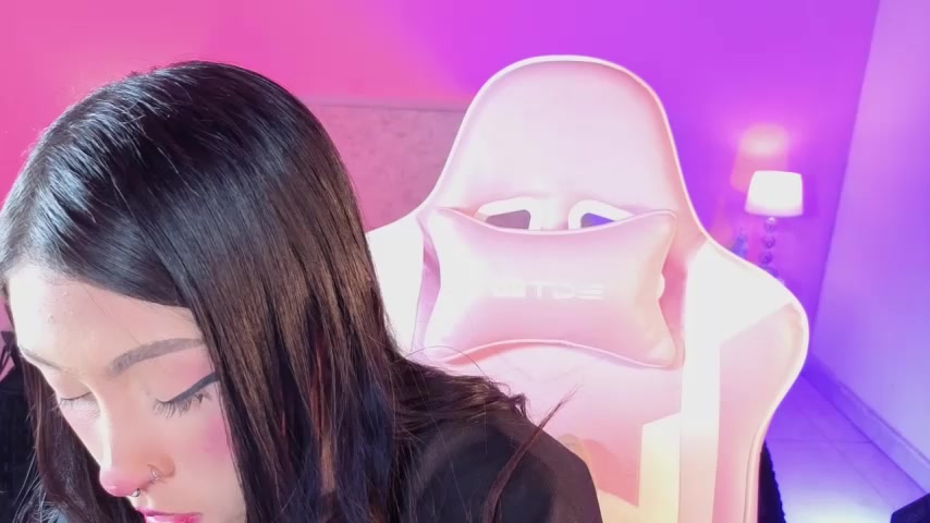 SharonBoone latest screenshot