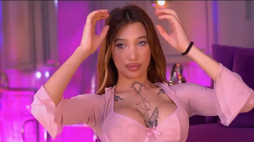 SiennaJayden live screenshot 2025-10-26 19:21:49