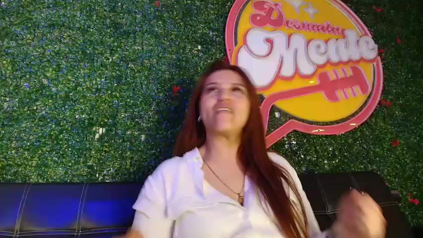 Skylar__Desire live screenshot 2025-09-29 19:49:29