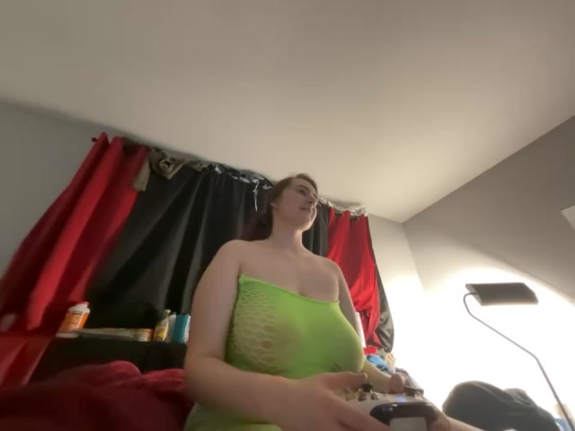 Snowbunnycake_131 live screenshot 2025-11-05 04:54:54