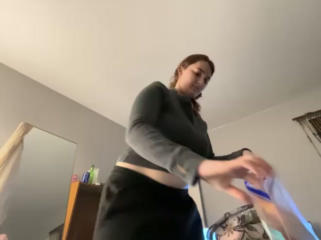 Snowbunnycake_131 live screenshot 2025-11-11 23:17:42