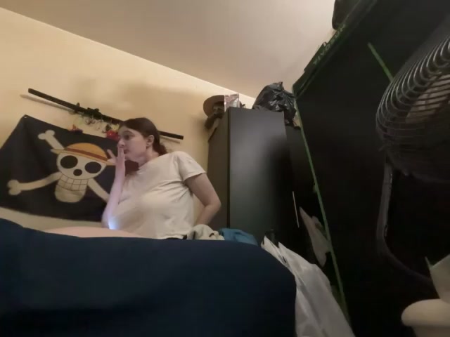 Snowbunnycake_131 live screenshot 2025-11-19 00:32:48