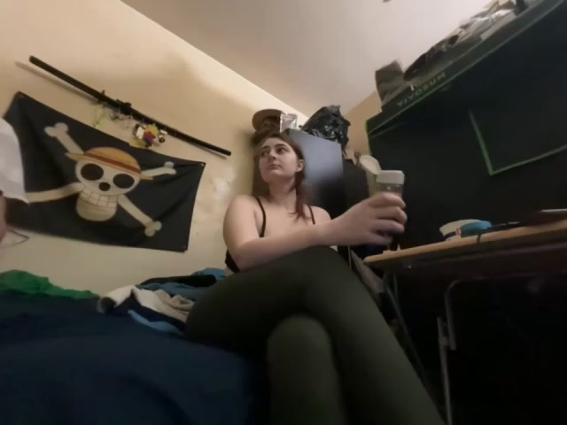 Snowbunnycake_131 live screenshot 2025-12-03 06:47:51