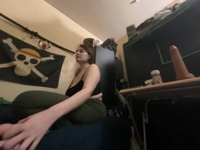 Snowbunnycake_131 live screenshot 2025-12-03 07:40:11