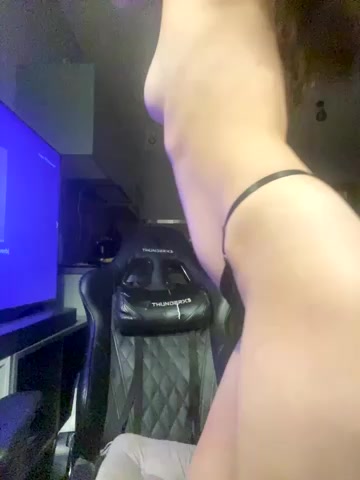 SoShyEmmyyy live screenshot 2025-10-01 20:18:26