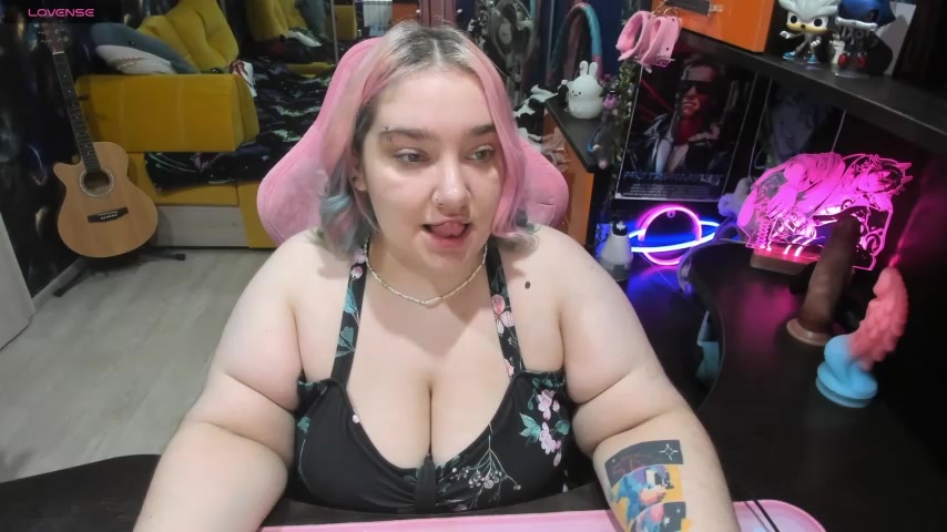 Softie_Sofy live screenshot 2025-09-23 02:17:02