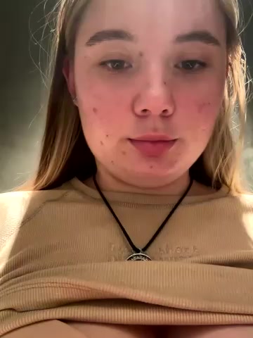 StephanieMur live screenshot 2025-09-22 10:32:26