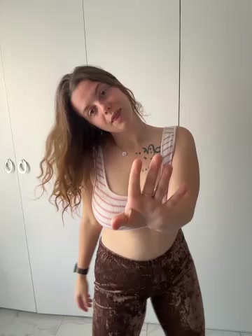 TenderLaGlamor live screenshot 2025-11-10 13:06:34