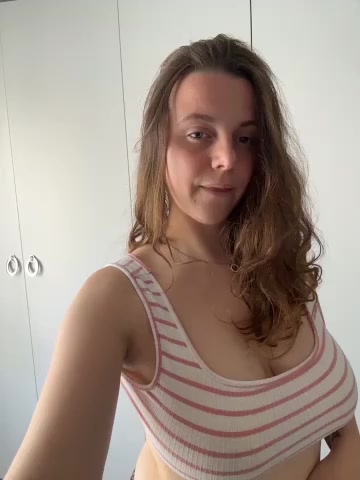 TenderLaGlamor live screenshot 2025-11-10 13:10:32