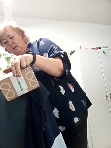 TerezaVelvet live screenshot 2025-10-06 12:40:35