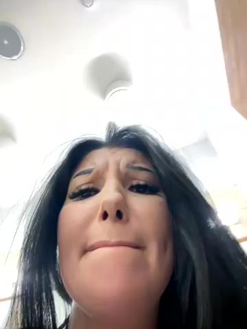 Tisha_Busty live screenshot 2025-10-06 12:39:57