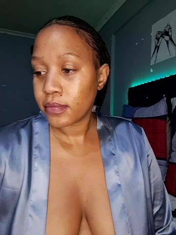 Toya_P live screenshot 2025-09-28 22:38:29