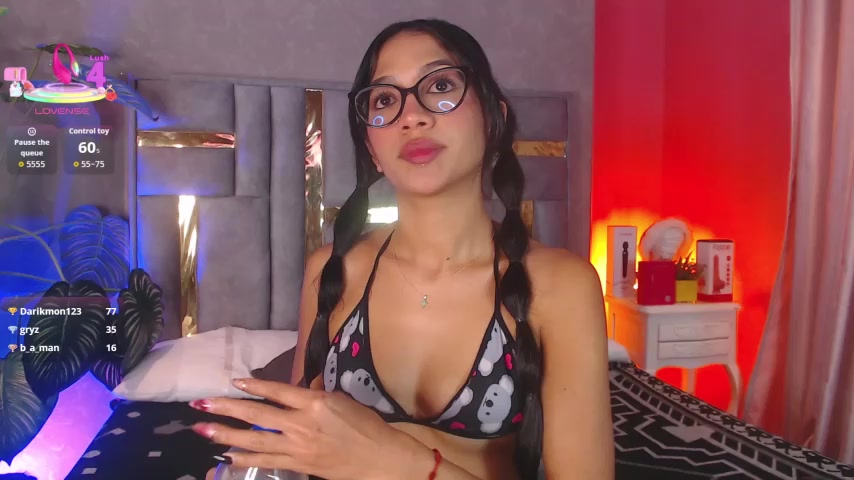 Tyla_Ks live screenshot 2025-12-17 23:11:45