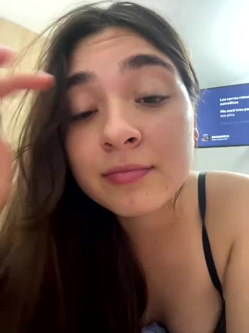 Valentina_ro live screenshot 2025-11-02 03:35:17