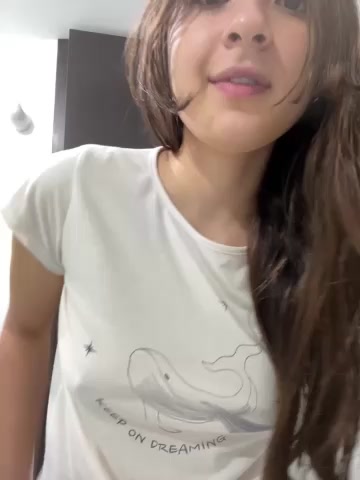 Valentina_ro live screenshot 2025-11-18 02:22:30