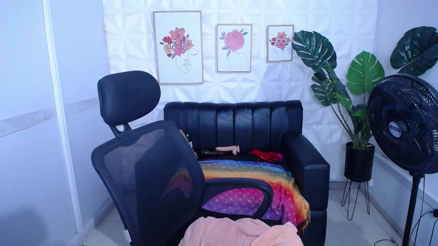 Valentinaa_mature live screenshot 2025-09-30 08:44:59