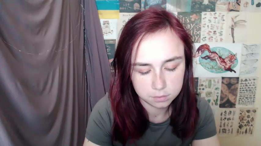 VeryVeryVeryShy_ live screenshot 2025-09-30 07:45:42