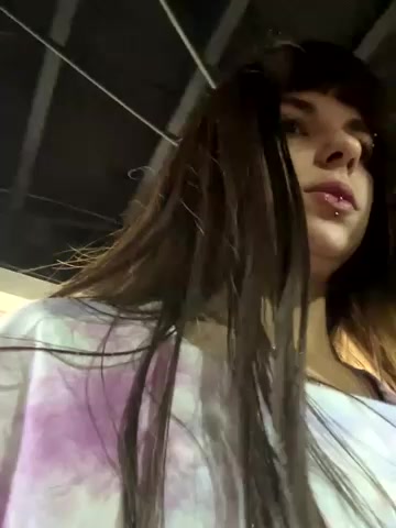 VioletaSubmissive live screenshot 2025-08-23 22:25:36