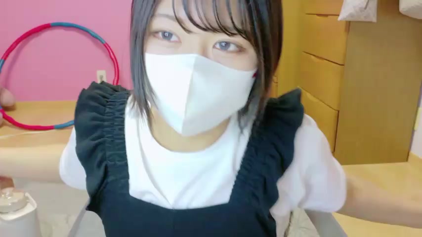 _usya_2525 live screenshot 2025-10-15 04:57:47