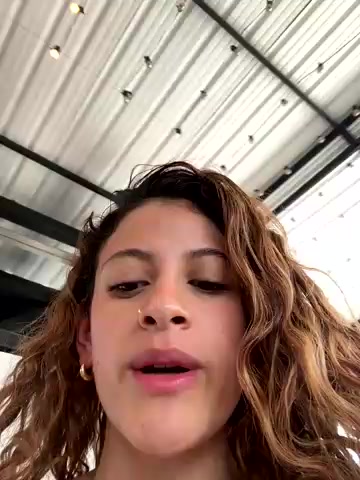 alana15 live screenshot 2025-09-28 19:21:07