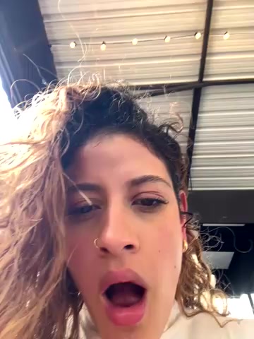 alana15 live screenshot 2025-10-26 19:13:05