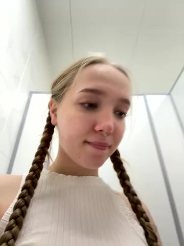 bambi_lu live screenshot 2025-09-29 18:33:41