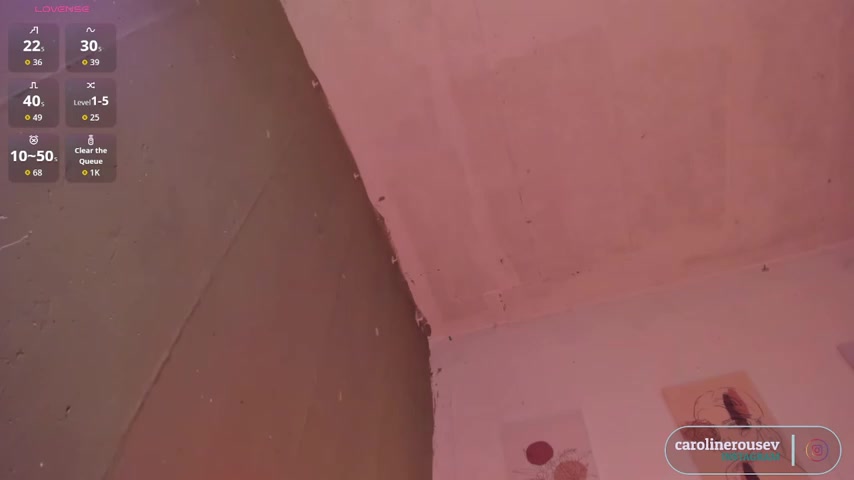 carolinerousev live screenshot 2025-09-30 01:02:06