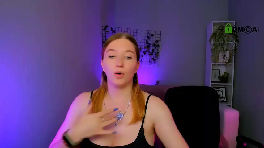 daisy_candy live screenshot 2025-08-23 22:27:13