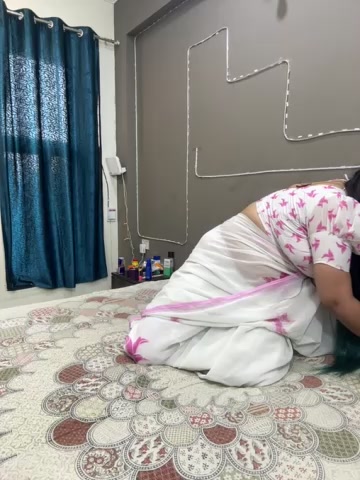 divya_arora22 live screenshot 2025-09-23 02:22:02