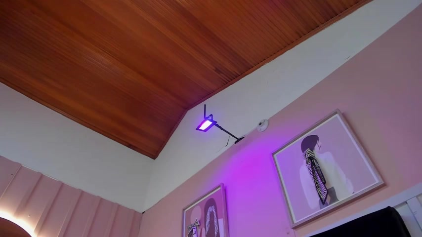 elodie_walker live screenshot 2025-10-08 16:20:28