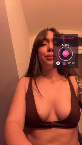 emiliasommer live screenshot 2025-10-01 20:45:40