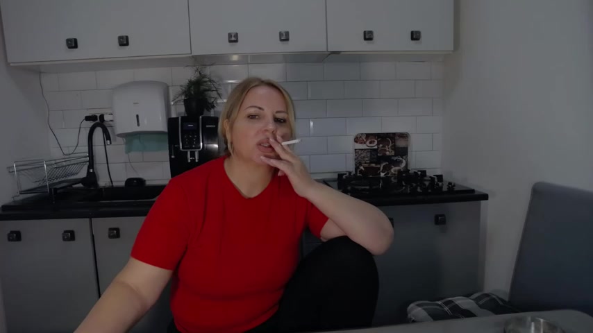 erikaerika live screenshot 2025-09-29 09:59:28