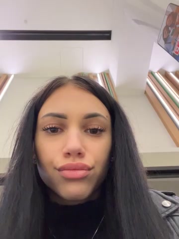 ilariea_girl live screenshot 2025-10-07 16:58:41