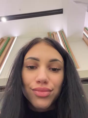 ilariea_girl live screenshot 2025-10-07 17:01:41