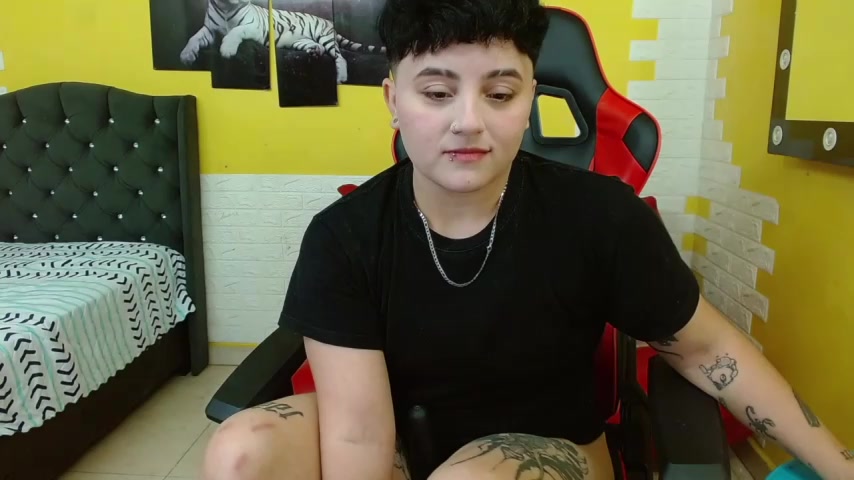 isabeautyx19 live screenshot 2025-10-24 05:36:18