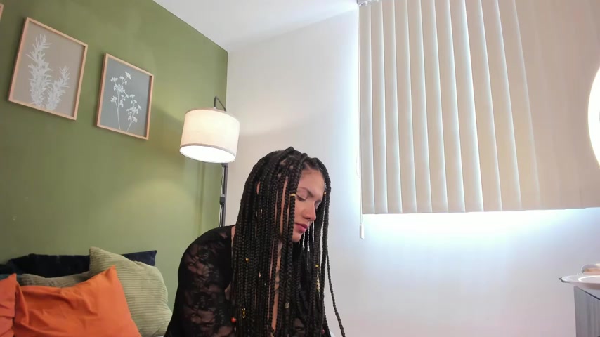 karlye_5 live screenshot 2025-10-07 16:17:10