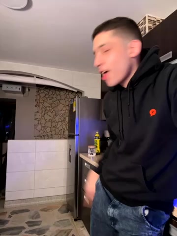 kevin_hotgirls live screenshot 2025-12-03 07:23:33