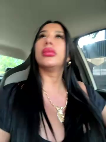 kiim_taaylor live screenshot 2025-08-23 15:18:31