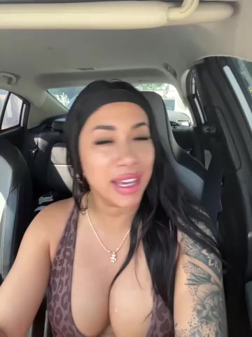 kiim_taaylor live screenshot 2025-10-26 19:14:47