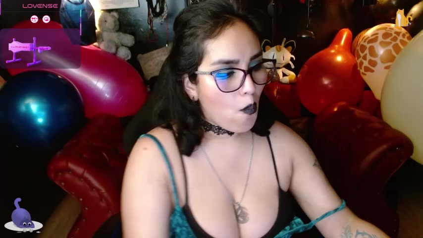 kureiji_hentaii live screenshot 2025-09-30 01:00:59