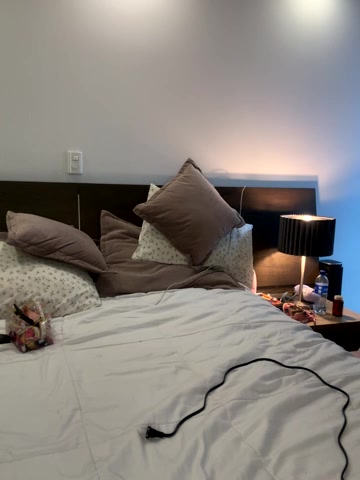 lauradaft live screenshot 2025-09-23 02:14:30