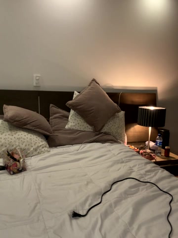 lauradaft live screenshot 2025-09-23 02:15:28