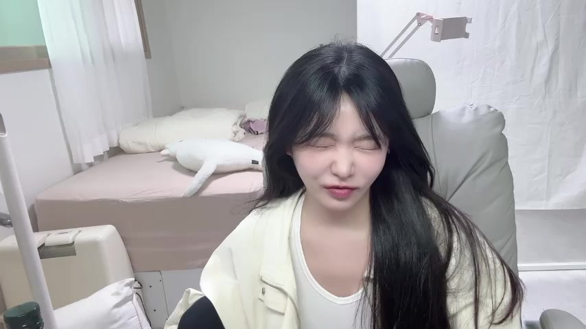 lengiiiii live screenshot 2025-09-29 06:32:06