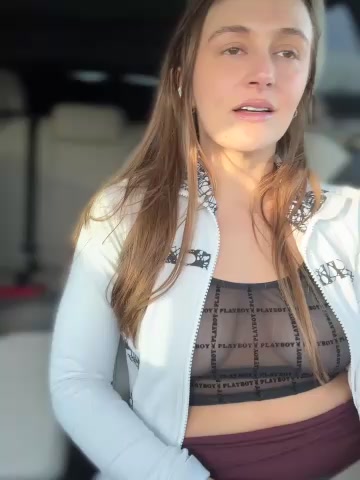 lunagirl13 live screenshot 2025-11-18 22:58:43