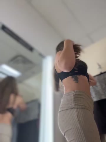 lunagirl13 live screenshot 2025-12-12 01:24:31