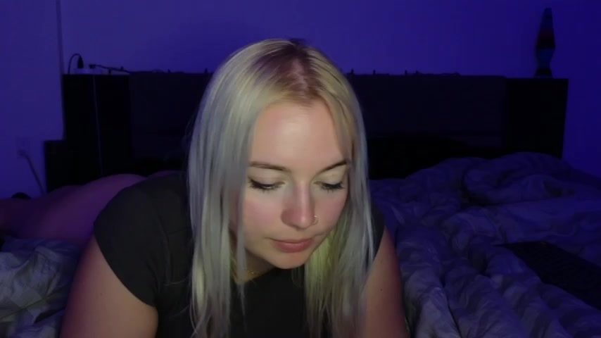 margot_robbie7 live screenshot 2025-08-25 03:19:14