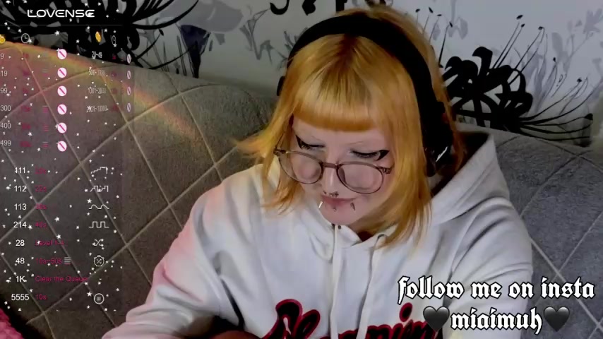 mia__yui live screenshot 2025-08-25 02:49:06