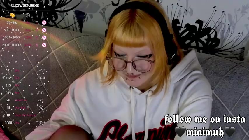 mia__yui live screenshot 2025-08-25 02:51:39