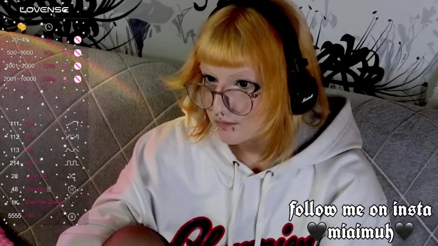 mia__yui live screenshot 2025-08-25 02:57:43