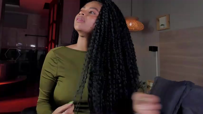 nayah__ live screenshot 2025-08-23 22:30:53
